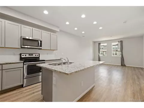 16040 E Warner Pl, Denver, CO 80239 photo 14