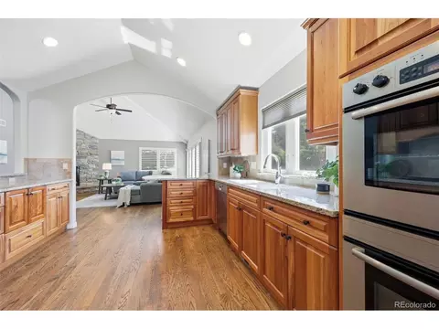 Kitchen - 13952 E Whitaker Dr, Aurora, CO 80015 photo 3 of 4