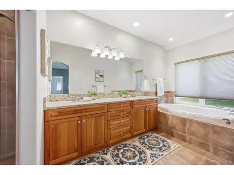 Bath - 13952 E Whitaker Dr, Aurora, CO 80015 photo 1 of 6