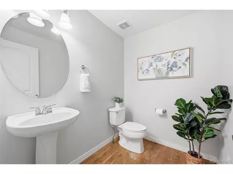 Bath - 13952 E Whitaker Dr, Aurora, CO 80015 photo 4 of 6