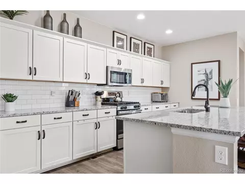 27886 E 8th Pl, Aurora, CO 80018 photo 7