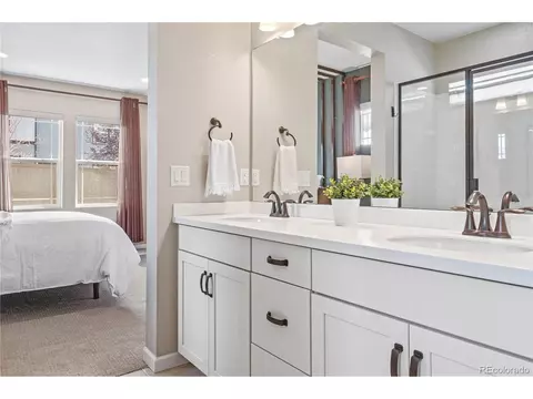 27886 E 8th Pl, Aurora, CO 80018 photo 17