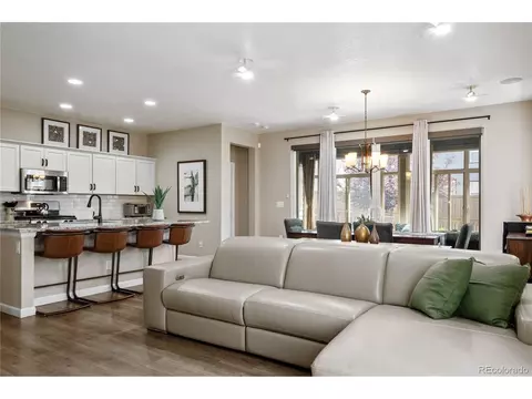 27886 E 8th Pl, Aurora, CO 80018 photo 2