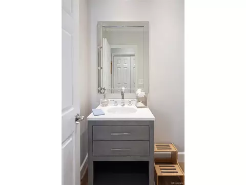 528 Madison St, Denver, CO 80206 photo 42