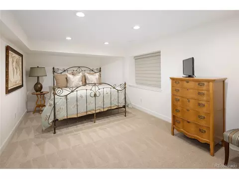 528 Madison St, Denver, CO 80206 photo 34