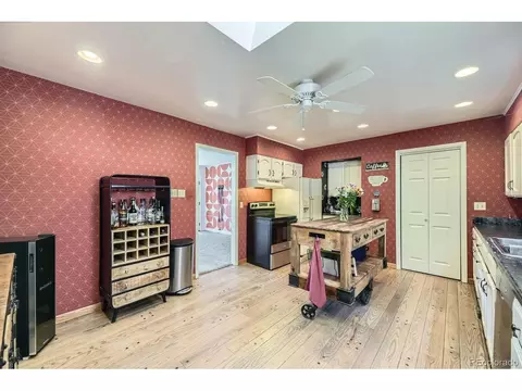 5485 E Bails Dr, Denver, CO 80222 photo 7