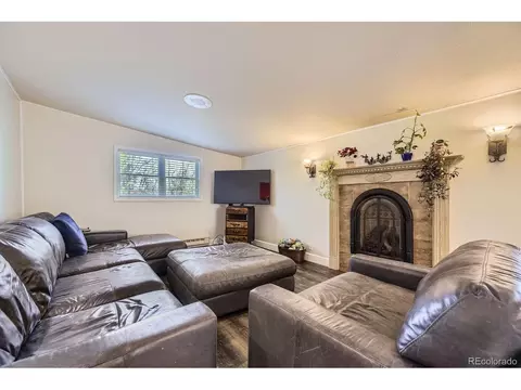 5485 E Bails Dr, Denver, CO 80222 photo 10