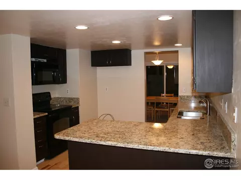 88 Pima Ct, Boulder, CO 80303 photo 4