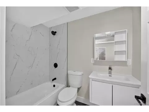 Bath - 3692 E 92nd Pl, Thornton, CO 80229 photo 4 of 4