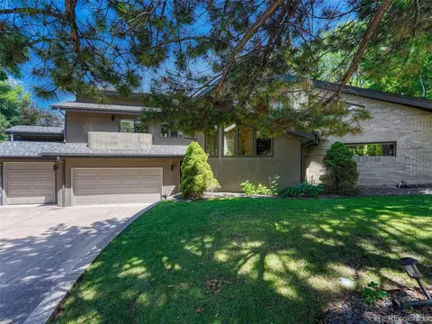 6911 W Eldorado Pl, Lakewood, CO 80227