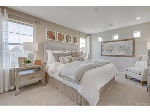 1142 Sugarloaf Ln, Erie, CO 80516