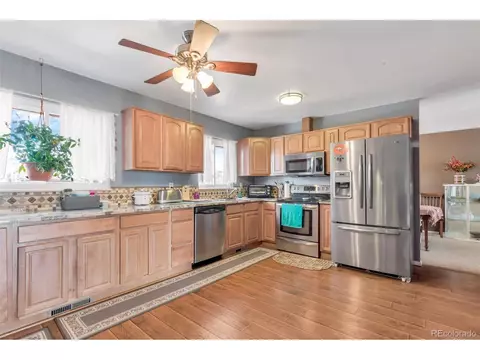 17003 E Greenwood Cir, Aurora, CO 80013