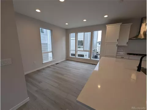 20980 E Quincy Dr, Aurora, CO 80015 photo 3