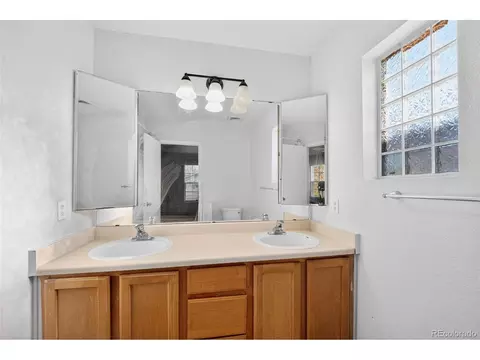 Bath - 19762 E 49th Ave, Denver, CO 80249 photo 5 of 6