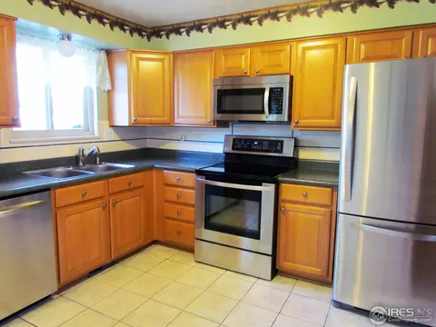 8324 Allison Ct, Arvada, CO 80005 photo 4