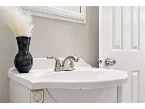 5436 E Atlantic Pl, Denver, CO 80222 photo 32