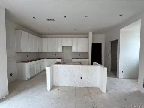 223 Adams St, Bennett, CO 80102 photo 5