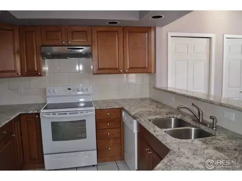 1504 Lodge Ct, Boulder, CO 80303 photo 5