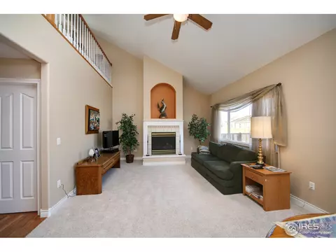 130 E Turner Ave, Berthoud, CO 80513 photo 2