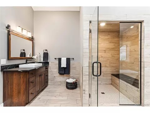 Bath - 5590 Crestbrook Dr, Morrison, CO 80465 photo 2 of 6