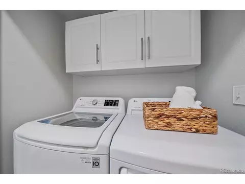 7362 E Villanova Pl, Denver, CO 80231 photo 17