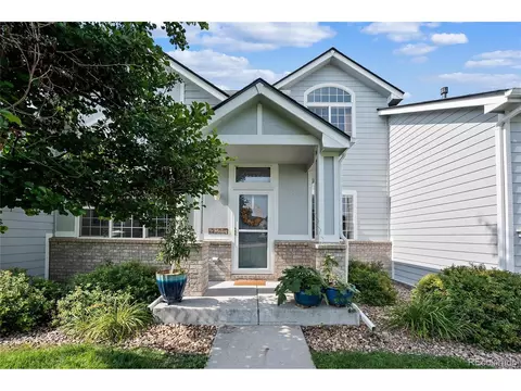 18214 E Colgate Pl, Aurora, CO 80013 photo 2