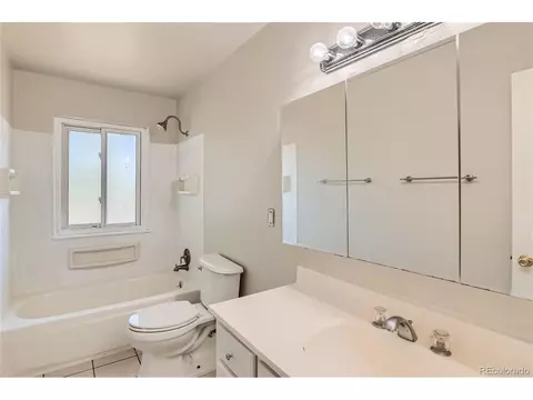15958 E 18th Pl, Aurora, CO 80011 photo 6