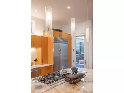 Undisclosed, Denver, CO 80206 photo 13