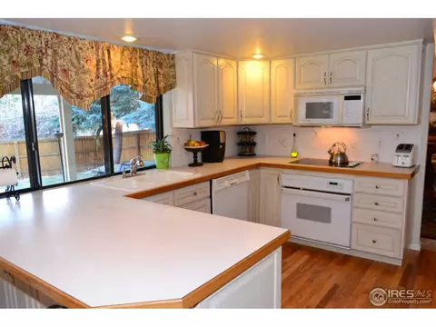 4358 Lariat Way, Boulder, CO 80301 photo 2