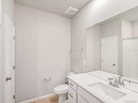Bath - 1603 Nathan River Dr, Windsor, CO 80550 photo 1 of 4