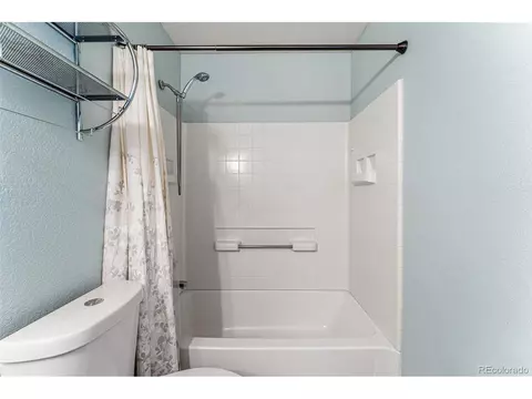14360 Elk Dr, Denver, CO 80239 photo 32