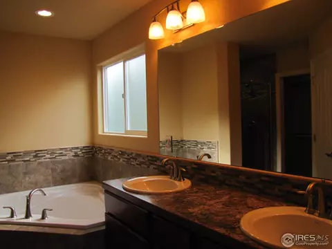 860 Mount Massive St, Berthoud, CO 80513 photo 8