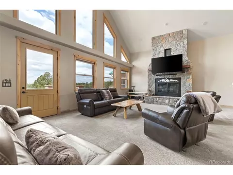 Living - 252 Running Elk Pt, Divide, CO 80814 photo 2 of 4