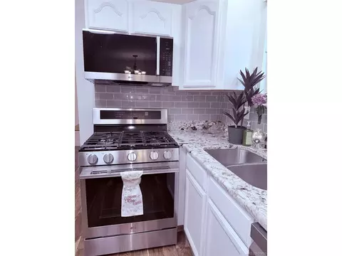 Kitchen - 16179 E Flora Pl, Aurora, CO 80013 photo 5 of 7