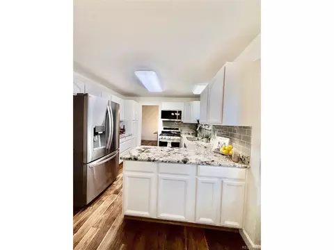 Kitchen - 16179 E Flora Pl, Aurora, CO 80013 photo 4 of 7