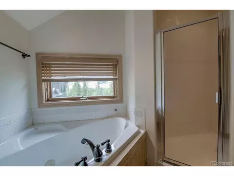 Bath - 1817 Stellar Dr, Silverthorne, CO 80498 photo 9 of 11