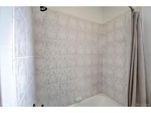 Bath - 1817 Stellar Dr, Silverthorne, CO 80498 photo 3 of 11