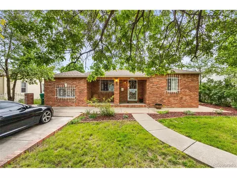 1910 Newark St, Aurora, CO 80010