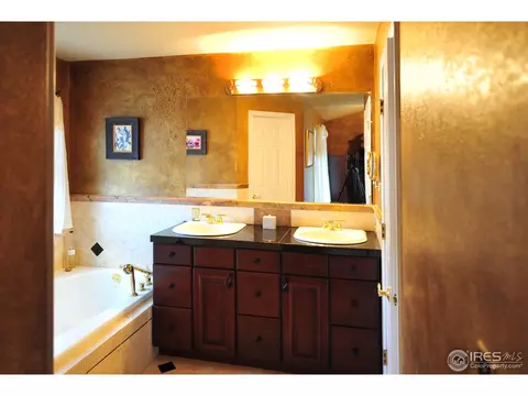 5688 Table Top Ct, Boulder, CO 80301 photo 13