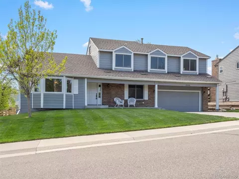 10338 W Crestone Mtn, Littleton, CO 80127
