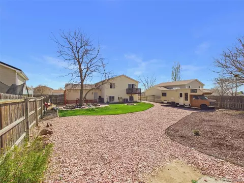 Exterior - 4017 Eagles Nest Dr, Evans, CO 80620 photo 7 of 9