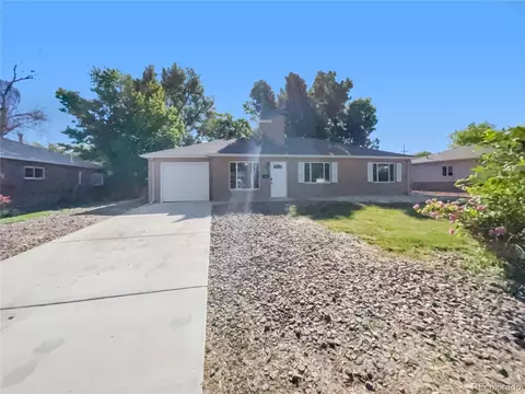 990 Salem St, Aurora, CO 80011