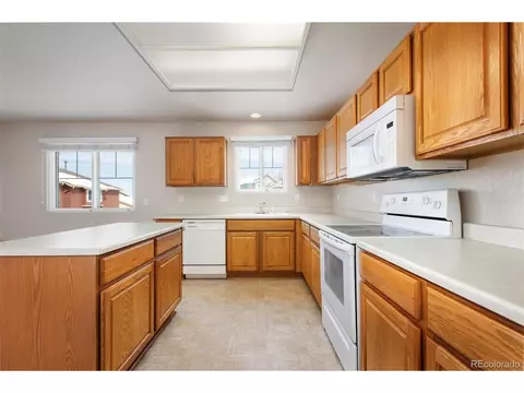 20631 E Cornell Pl, Aurora, CO 80013 photo 4