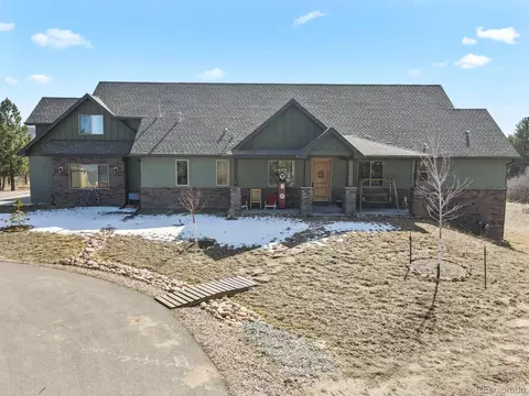 5800 Elk View Ct, Larkspur, CO 80118