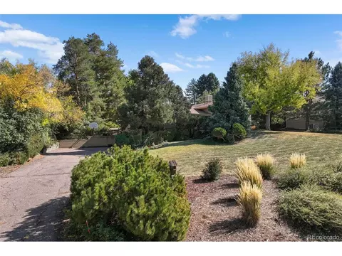 11 Lindenwood Dr, Littleton, CO 80120