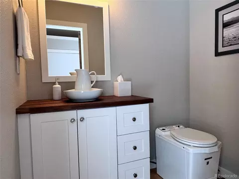 Bath - 563 S Kankakee Rd, Westcliffe, CO 81252 photo 2 of 2