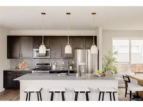 11090 E 26th Ave, Aurora, CO 80010 photo 2