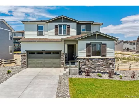 27925 E Indore Dr, Aurora, CO 80016