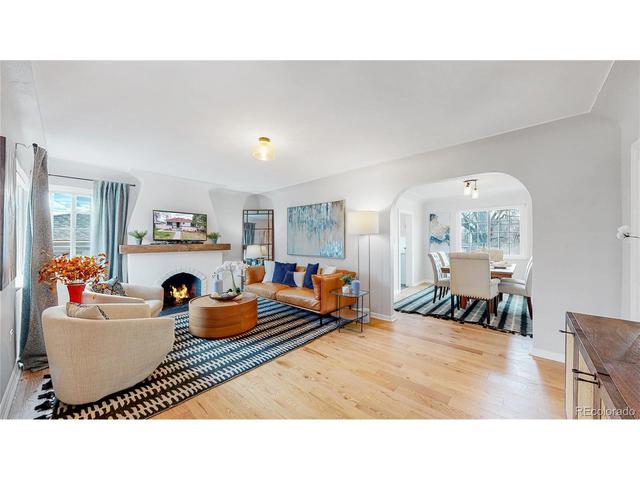 2911 Albion St, Denver, CO 80207