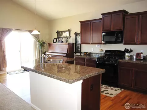 587 Edenbridge Dr, Windsor, CO 80550 photo 3